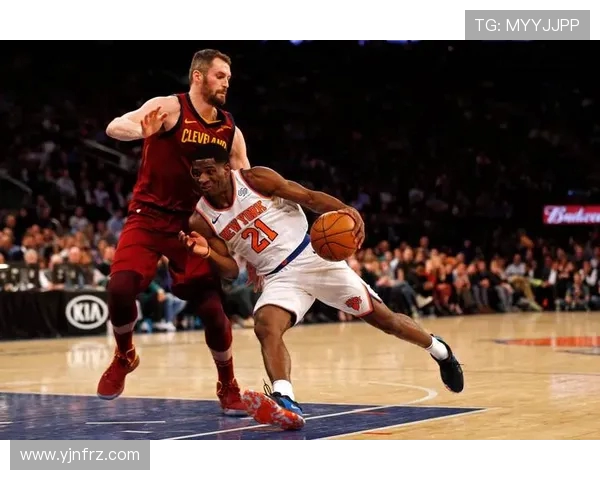 热火与尼克斯激战正酣 两队竞争激烈谁能笑到最后