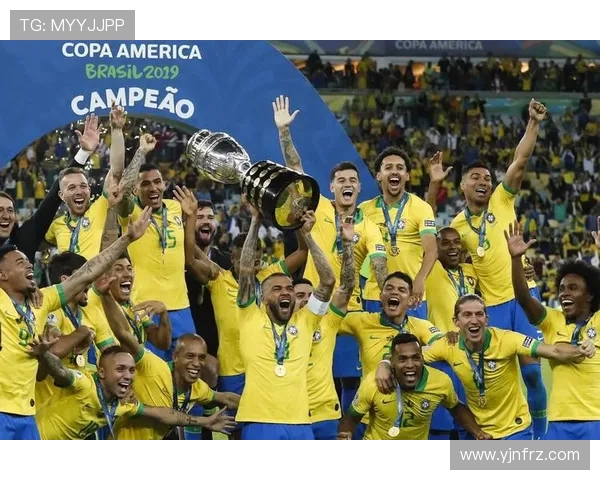 佩雷拉迎战曼特宁独立争夺南美洲足球赛季重要胜利