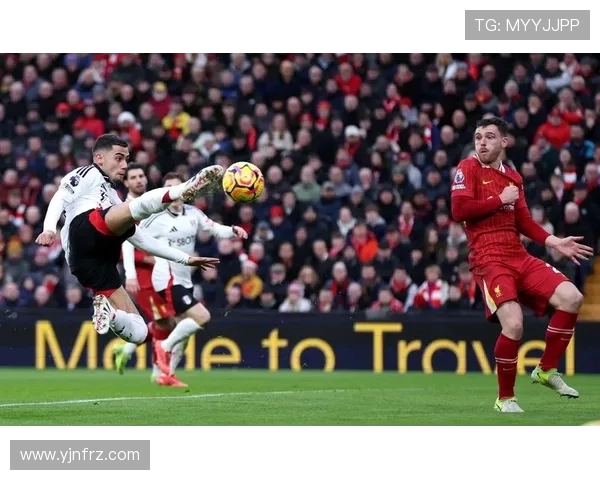 哈德斯非尔德主场迎战利物浦决战英超争夺激烈展开